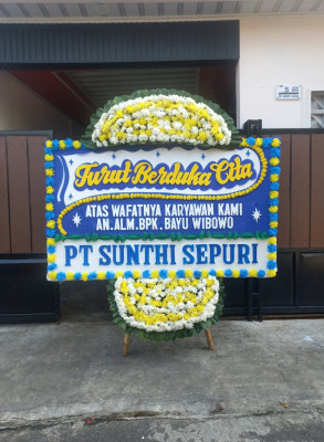 Papan Bunga Duka di Palabuan